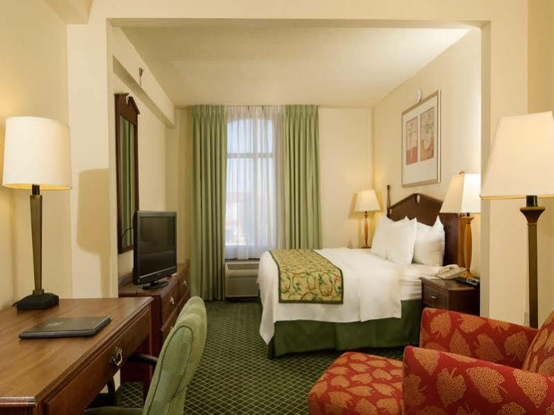 Fairfield Inn And Suites Atlanta Airport South/Sullivan Road College Park Luaran gambar